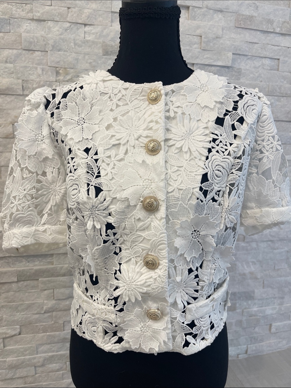 Generation Love White Floral Lace Button-Front Blouse